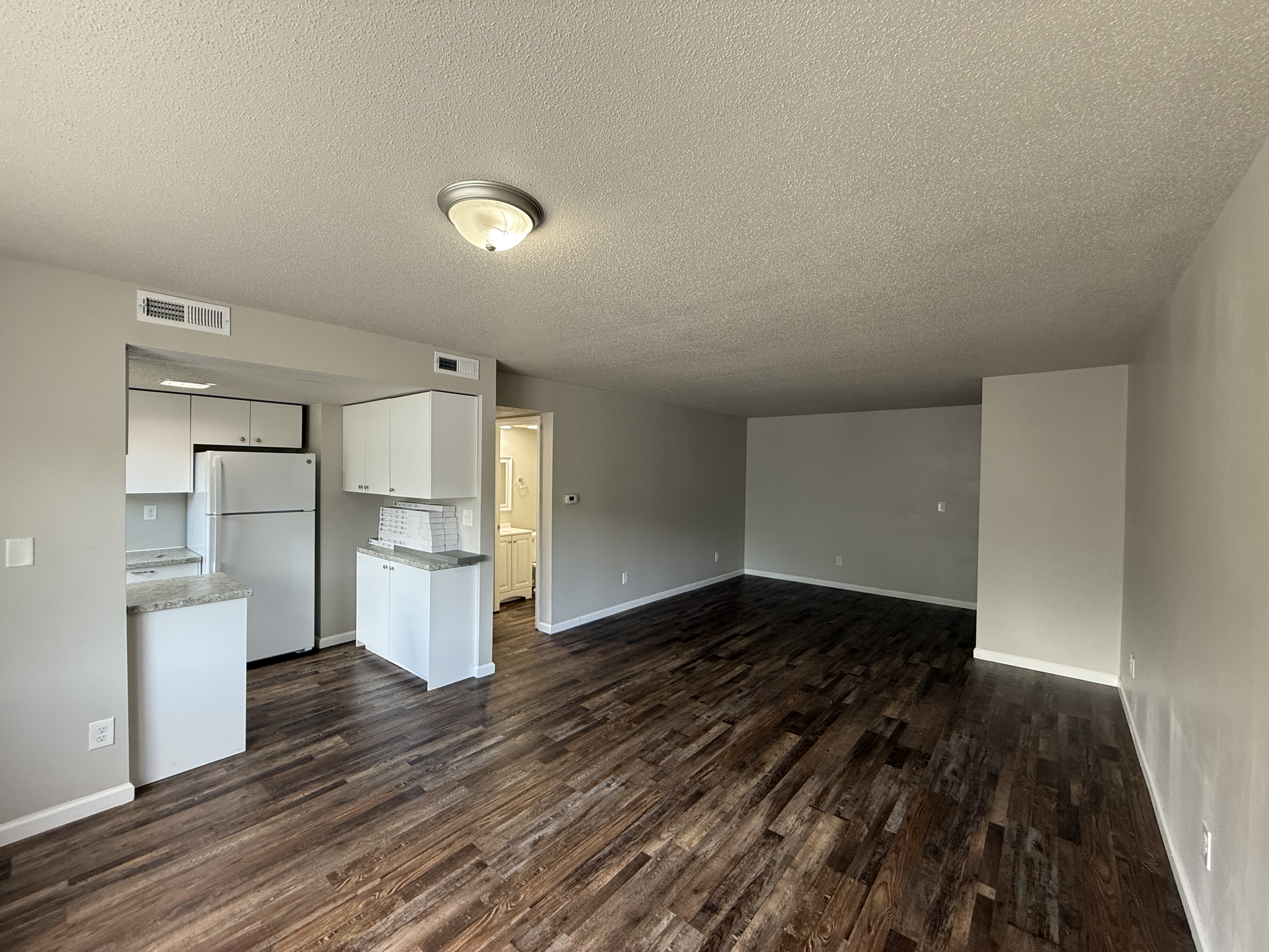 Second Street Apartments - Thumbnail 7